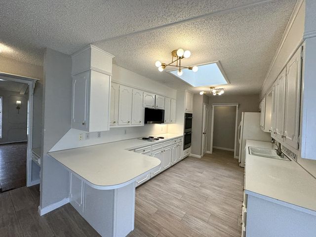 2405 Stutz Place, Midland, TX 79705