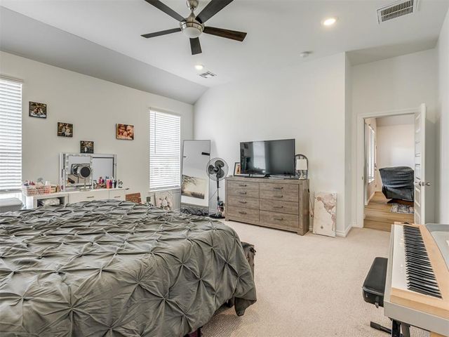 2517 Kathleens Crossing, Yukon, OK 73099