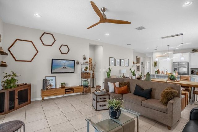 821 OPAL COURT, Davenport, FL 33837