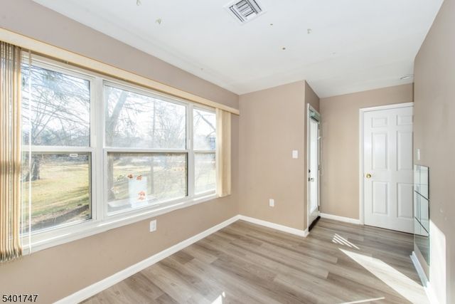 18 Bristol Ct, Lincoln Park Boro, NJ 07035