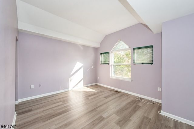 18 Bristol Ct, Lincoln Park Boro, NJ 07035