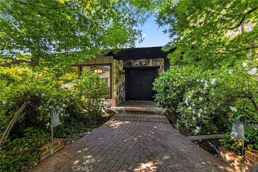 Image 1 of property listing at 622 Paseo Companeros, Chico, CA 95928