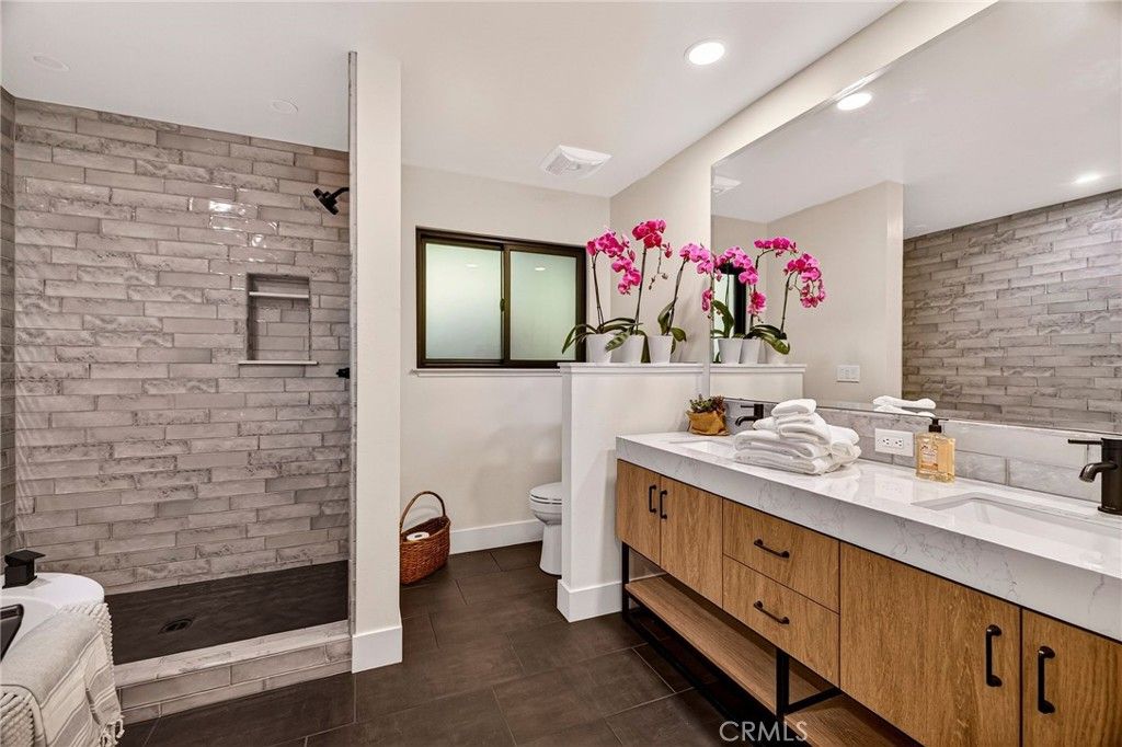 Image 24 of property listing at 622 Paseo Companeros, Chico, CA 95928