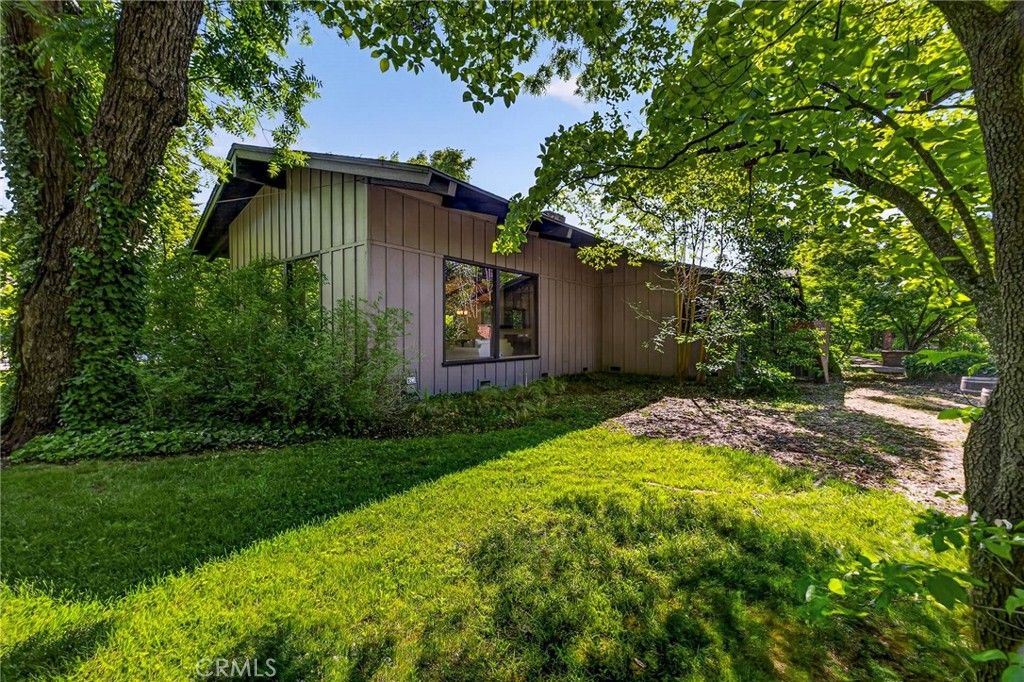 Image 35 of property listing at 622 Paseo Companeros, Chico, CA 95928