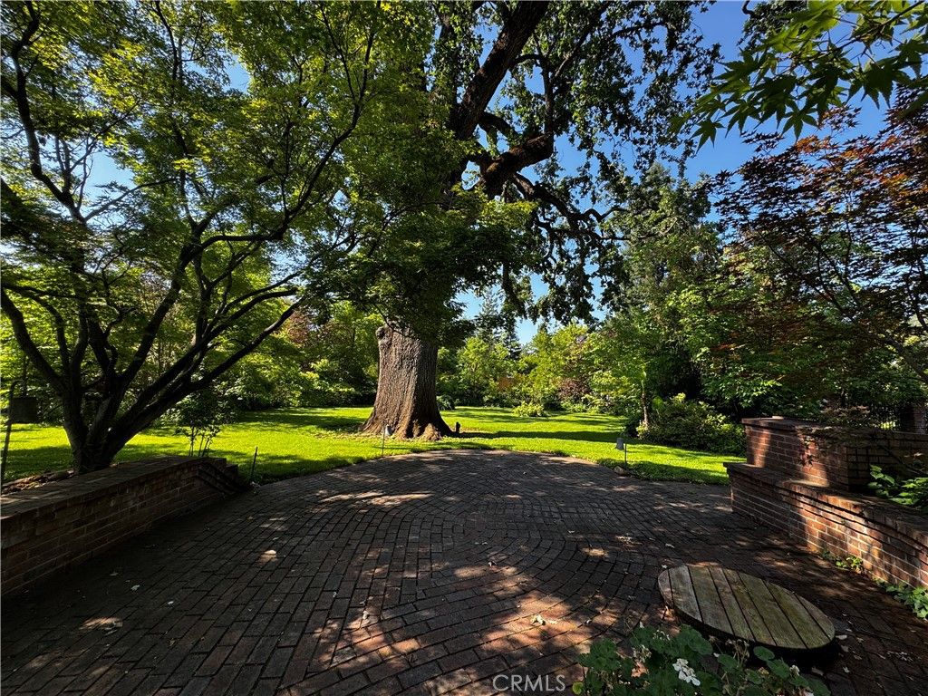 Image 36 of property listing at 622 Paseo Companeros, Chico, CA 95928