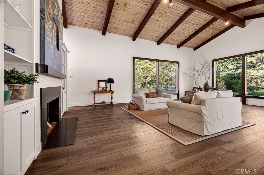 Image 4 of property listing at 622 Paseo Companeros, Chico, CA 95928
