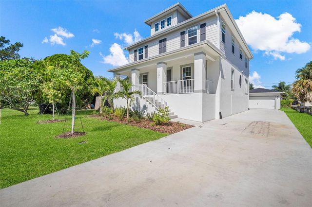 741 58TH AVENUE NE, St Petersburg, FL 33703