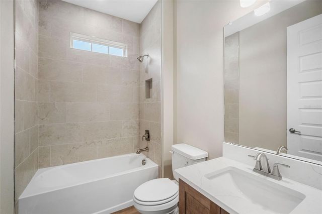 741 58TH AVENUE NE, St Petersburg, FL 33703