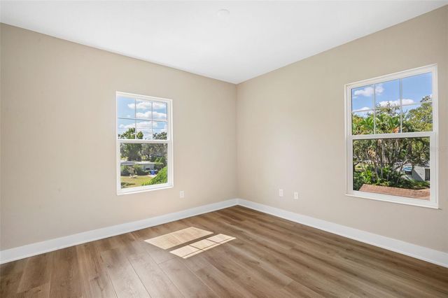 741 58TH AVENUE NE, St Petersburg, FL 33703