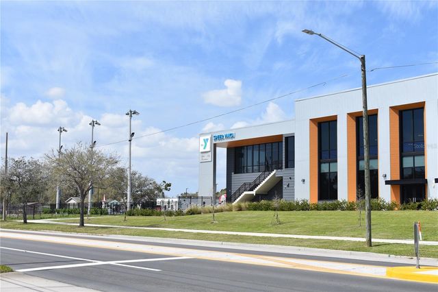 741 58TH AVENUE NE, St Petersburg, FL 33703