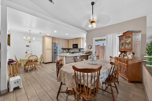 166 Copper Leaf Way, Sacramento, CA 95838