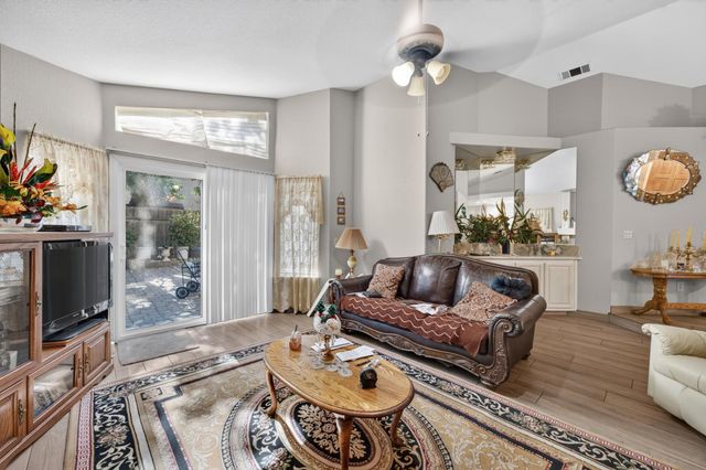 166 Copper Leaf Way, Sacramento, CA 95838