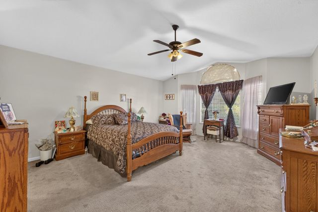 166 Copper Leaf Way, Sacramento, CA 95838