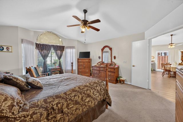 166 Copper Leaf Way, Sacramento, CA 95838