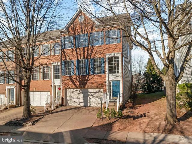 47326 STERDLEY FALLS TER, Sterling, VA 20165