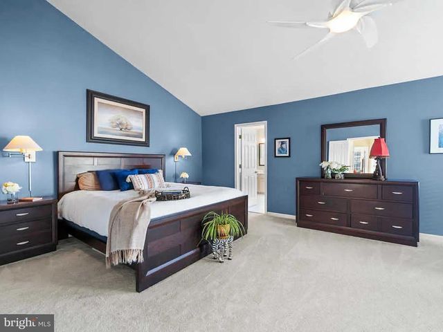 47326 STERDLEY FALLS TER, Sterling, VA 20165