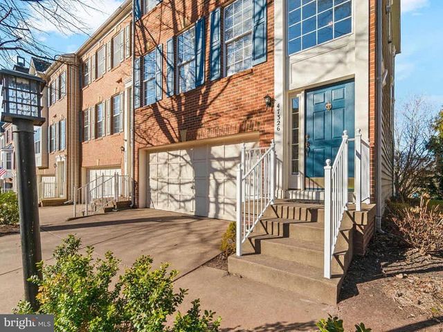 47326 STERDLEY FALLS TER, Sterling, VA 20165