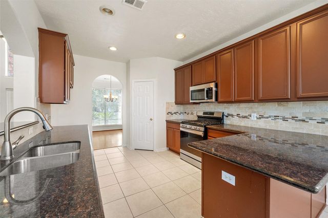 14213 Stone Bluff Lane, Rosharon, TX 77583