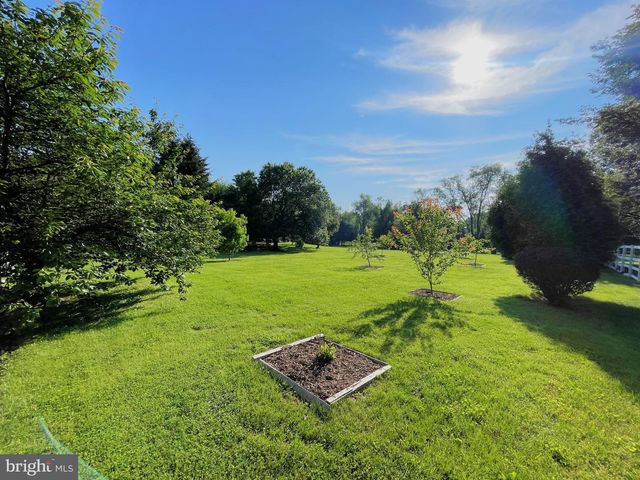 13209 LANTERN HOLLOW DR, North Potomac, MD 20878