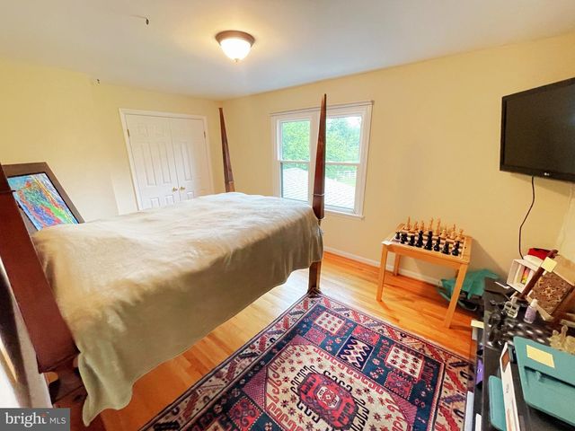 13209 LANTERN HOLLOW DR, North Potomac, MD 20878