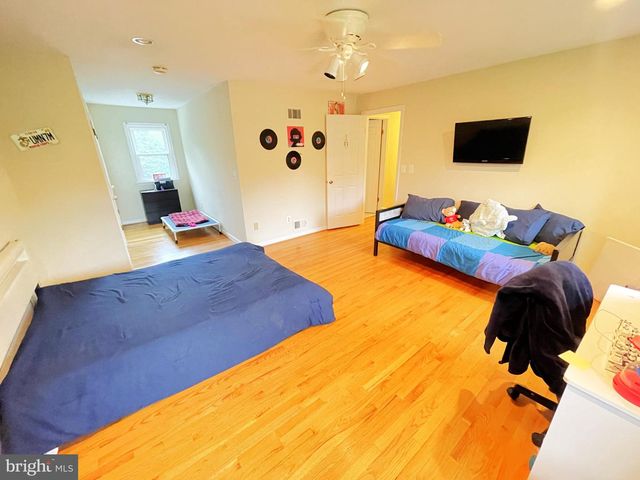 13209 LANTERN HOLLOW DR, North Potomac, MD 20878