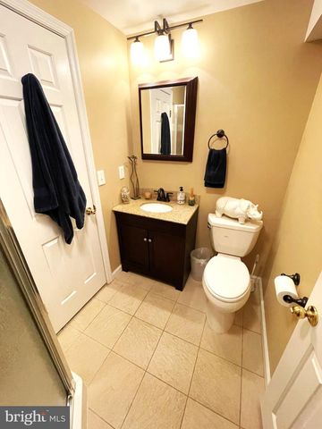 13209 LANTERN HOLLOW DR, North Potomac, MD 20878