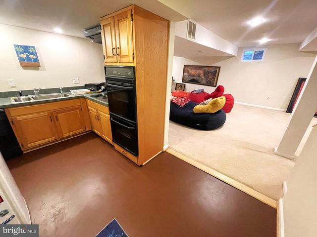 13209 LANTERN HOLLOW DR, North Potomac, MD 20878