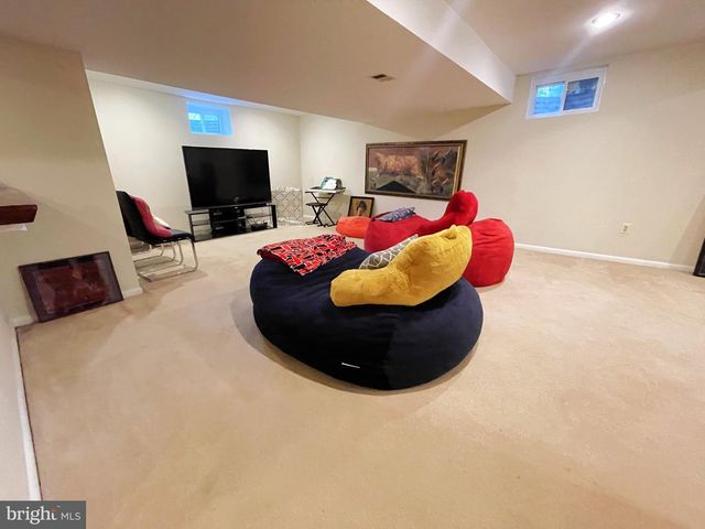 13209 LANTERN HOLLOW DR, North Potomac, MD 20878