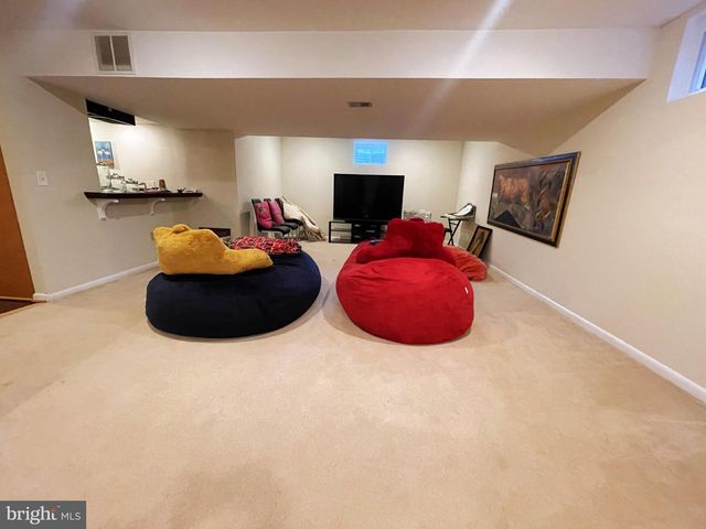13209 LANTERN HOLLOW DR, North Potomac, MD 20878