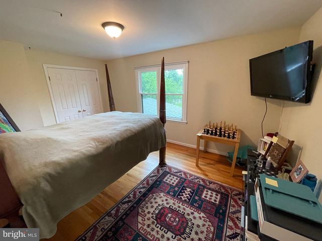 13209 LANTERN HOLLOW DR, North Potomac, MD 20878