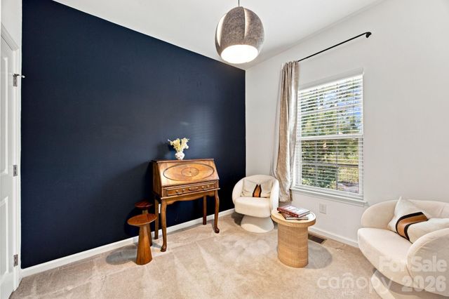 1321 Queen Lyon Court, Charlotte, NC 28205