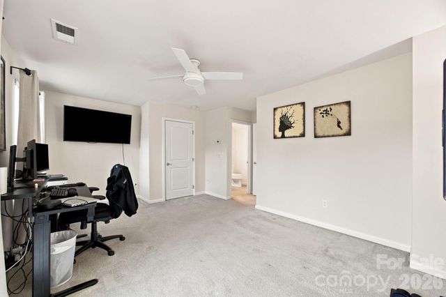 1321 Queen Lyon Court, Charlotte, NC 28205