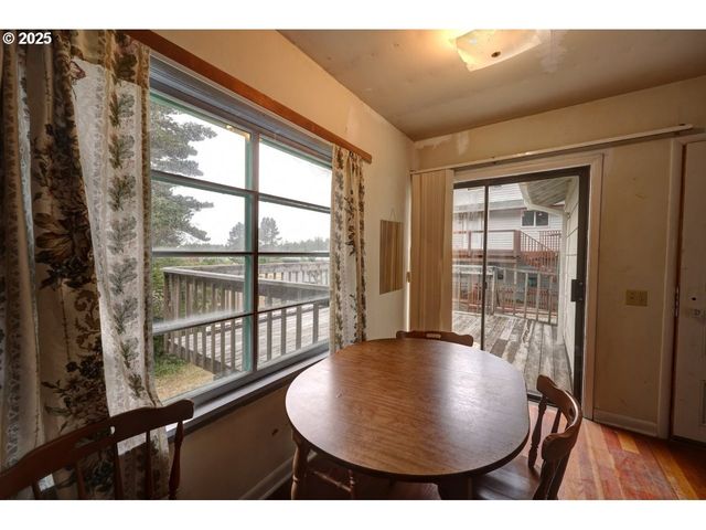 13907 N St, Long Beach, WA 98631