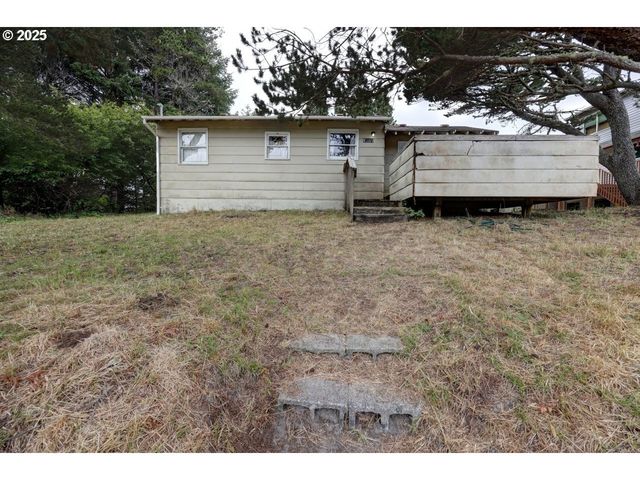 13907 N St, Long Beach, WA 98631