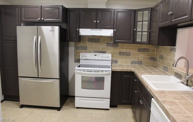 4637 Fern Oak CT, Virginia Beach, VA 23462