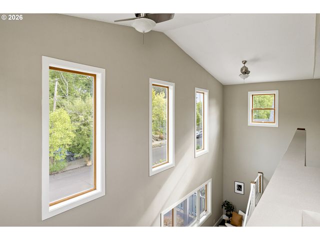 914 Se UMATILLA St, Portland, OR 97202