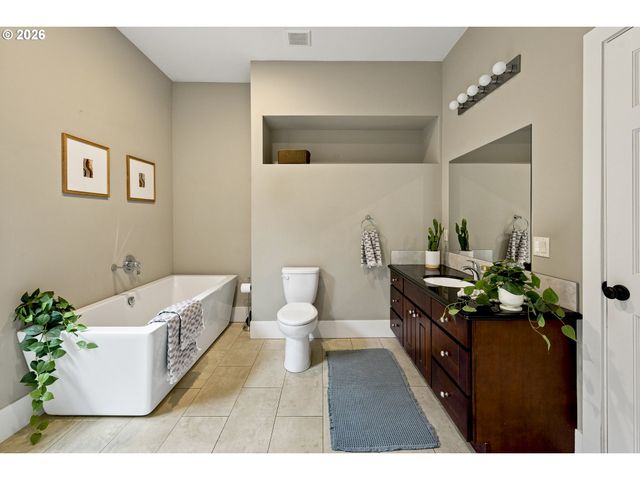 914 Se UMATILLA St, Portland, OR 97202