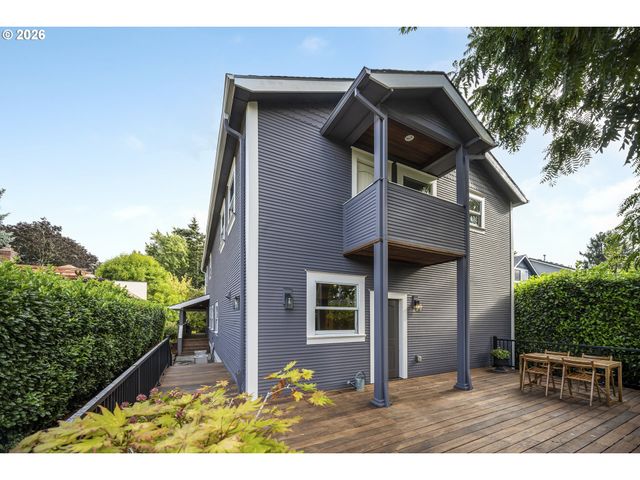 914 Se UMATILLA St, Portland, OR 97202