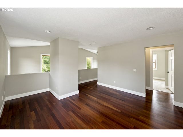 914 Se UMATILLA St, Portland, OR 97202