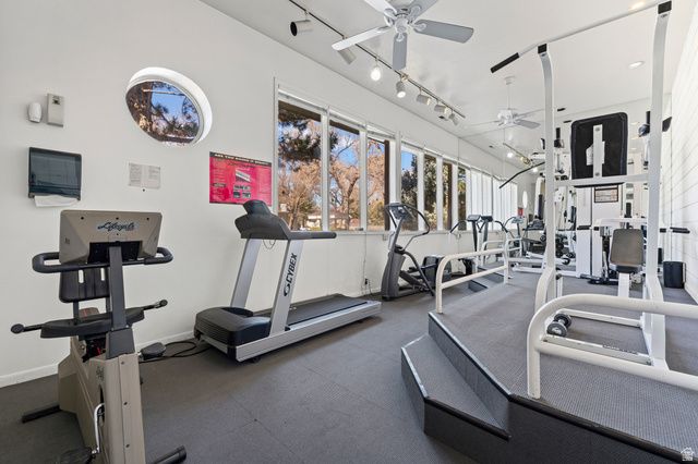 1468 W COASTAL CT, Taylorsville, UT 84123