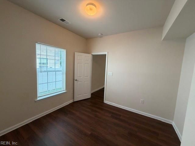620 Leonard LN, Newport News, VA 23601