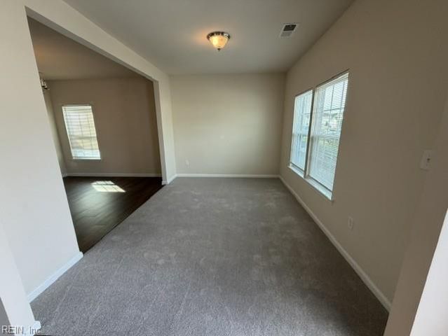 620 Leonard LN, Newport News, VA 23601