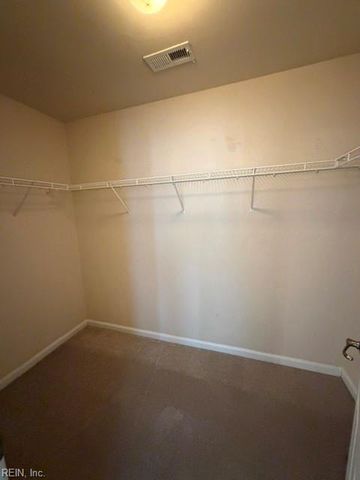 620 Leonard LN, Newport News, VA 23601