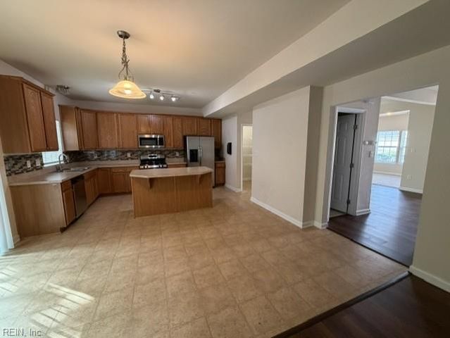 620 Leonard LN, Newport News, VA 23601