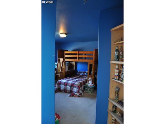 4198 LANCASTER Dr, Eugene, OR 97404