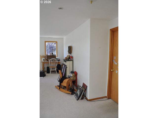 4198 LANCASTER Dr, Eugene, OR 97404