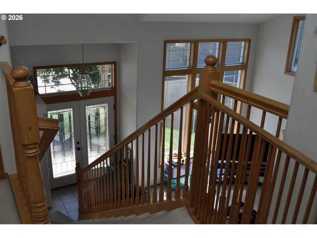 4198 LANCASTER Dr, Eugene, OR 97404