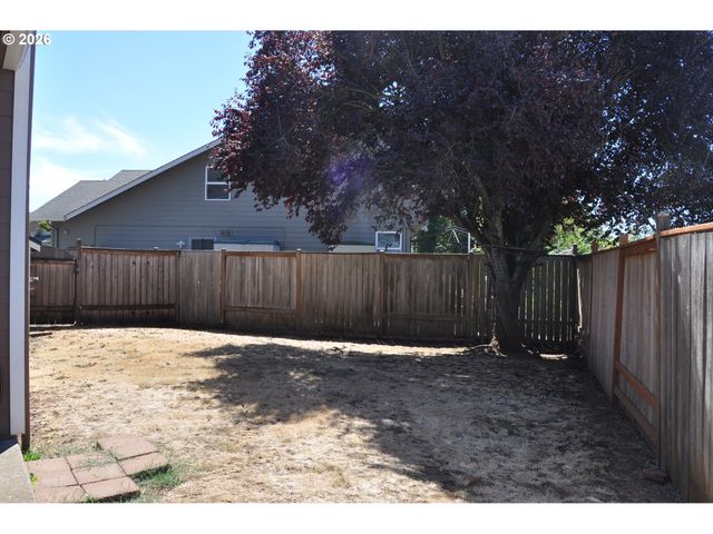 4198 LANCASTER Dr, Eugene, OR 97404