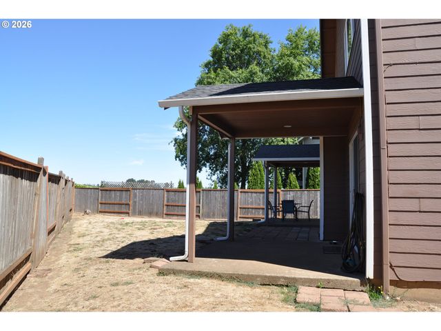 4198 LANCASTER Dr, Eugene, OR 97404