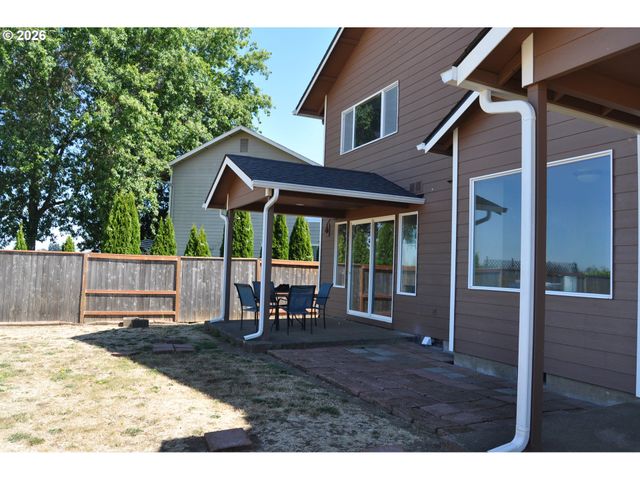 4198 LANCASTER Dr, Eugene, OR 97404